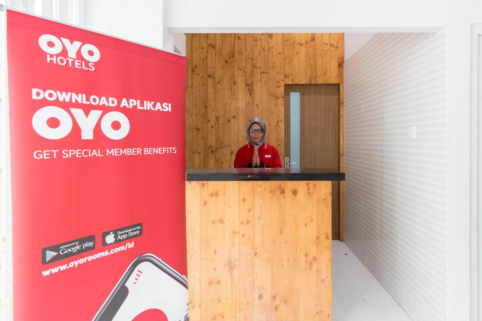 Super Oyo 839 Royal Guest House Medan Luaran gambar