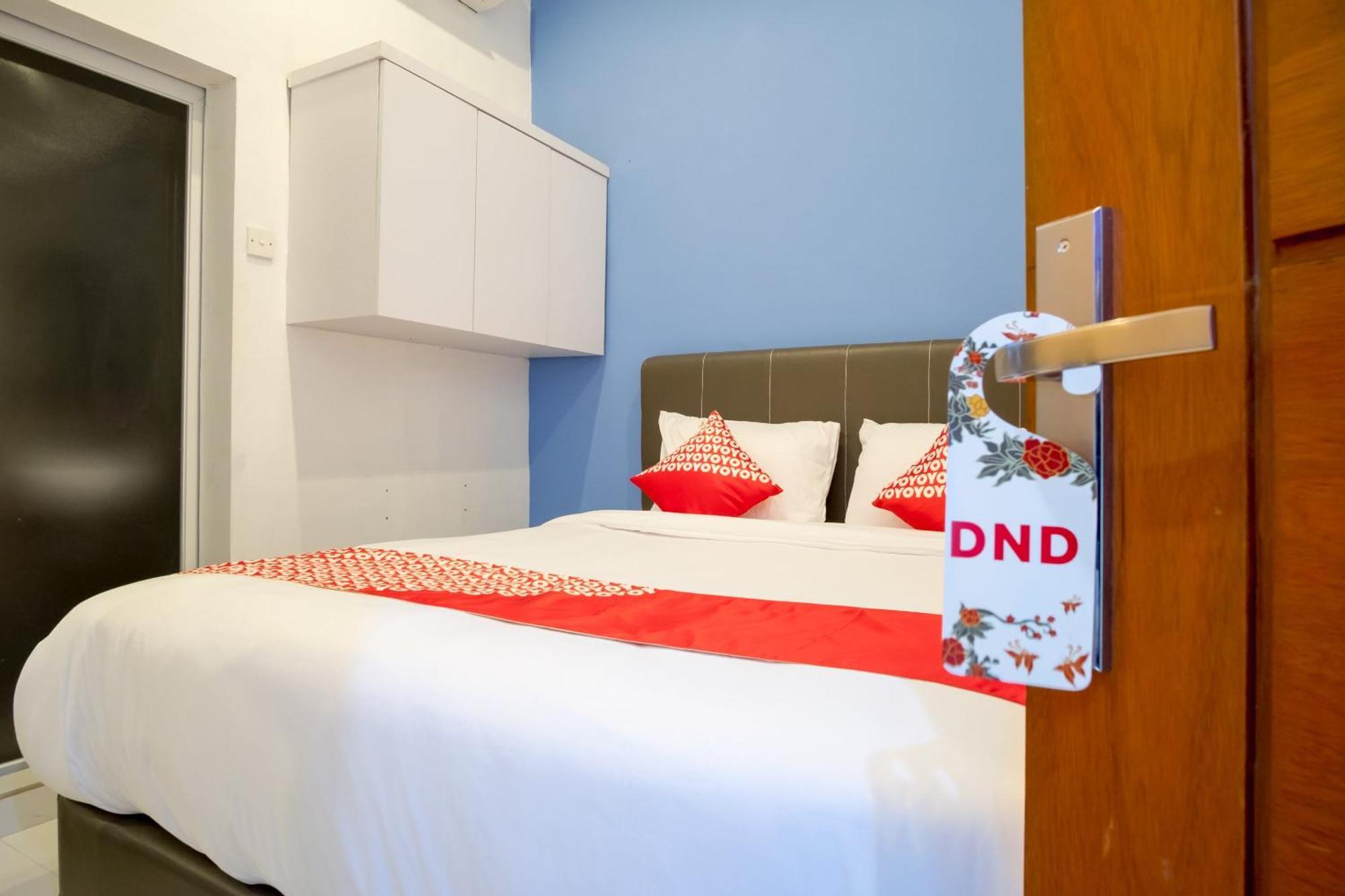 Super Oyo 839 Royal Guest House Medan Luaran gambar
